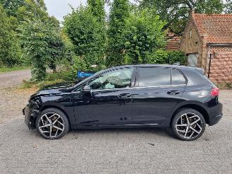 uszkodzony samochody osobowe Volkswagen Golf eHybrid Pano Navi Led 2025/1
