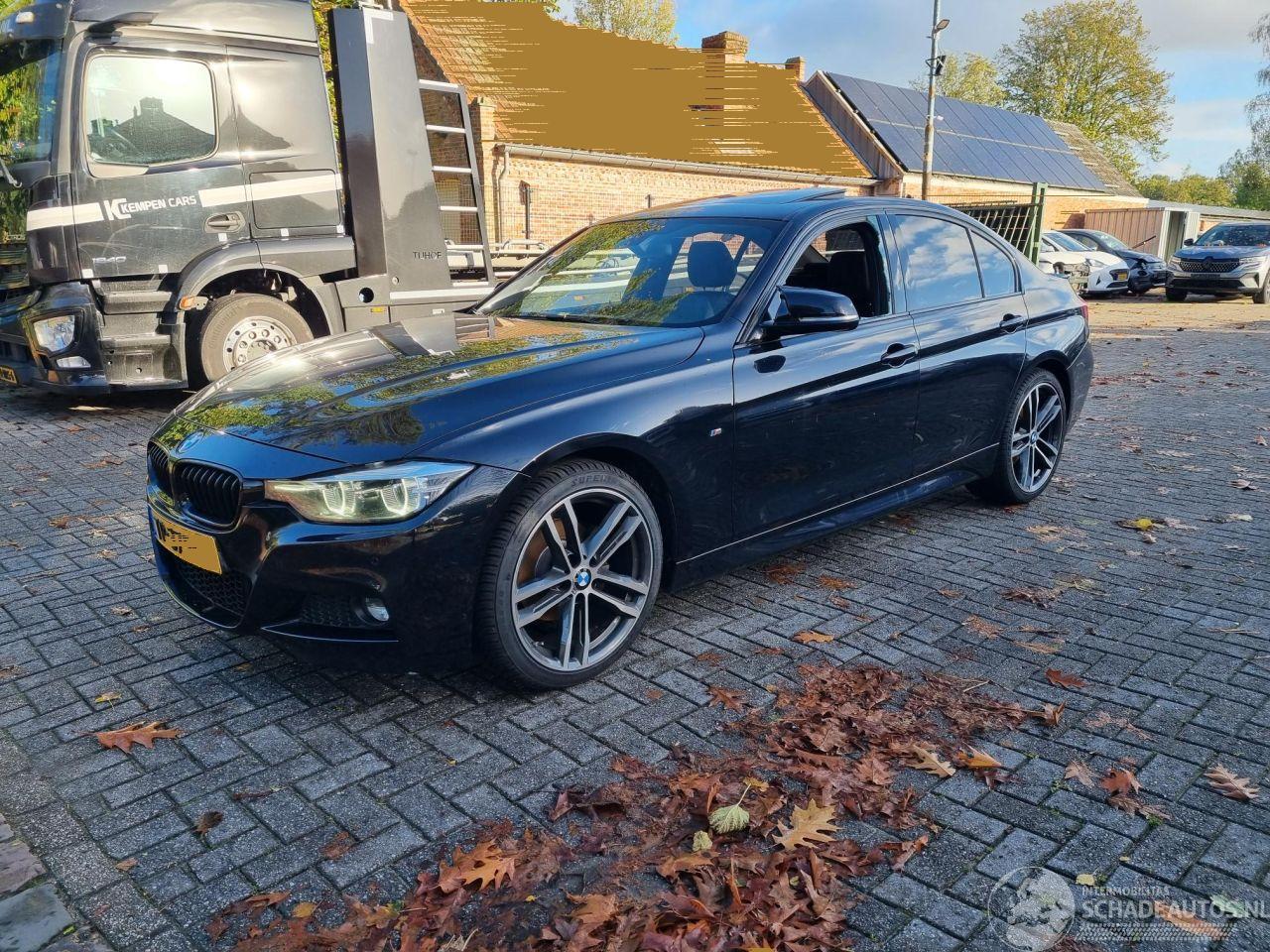 BMW 3-serie 320i Aut. Msport Schuifdak Stoelverw Leder
