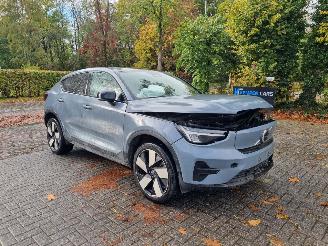 damaged passenger cars Volvo C-40 Recharge Plus 69KwH Pano Led SHZ 2023/3