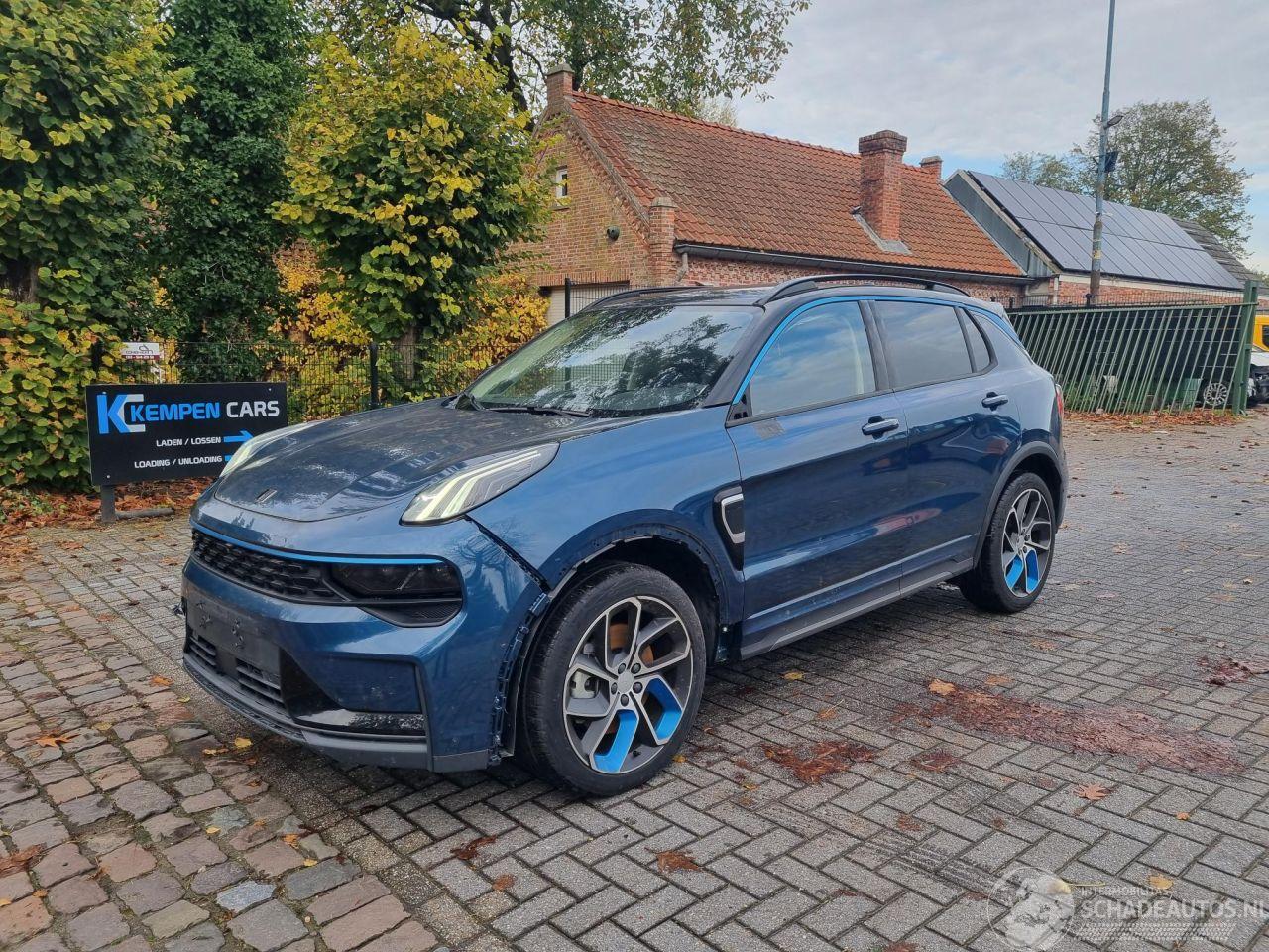 Lynk & Co 01 1.5 Plugin Hybr Pano Navi Led 647KM!!!