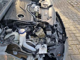 Peugeot 208 1.2 Hybrid Aut. Navi Stoelverw picture 12