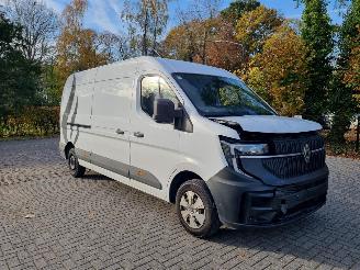 Voiture accidenté Renault Master DCI 150 Airco Navi Camera 2024/12