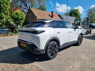 Vaurioauto  passenger cars Peugeot 3008 Hybrid 136 Aut. GT 2024/7