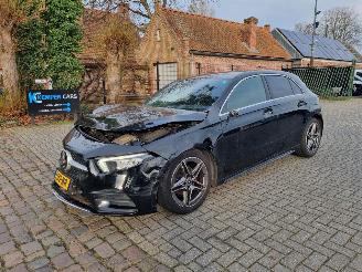 skadebil auto Mercedes A-klasse 180 Aut AMG Line Navi Led Stoelverw 2019/5