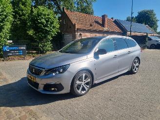 krockskadad bil auto Peugeot 308 Puretech 130 GT Line Pano 2021/5