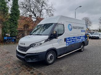  Iveco Daily 35S14 Aut. Airco Navi 2022/2