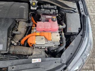 Kia Ceed 1.6 GDI PHEV Pano Navi Stoelverw picture 11