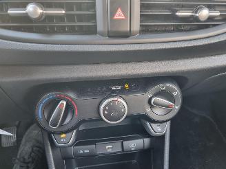 Kia Picanto 1.0 DPi ExecutiveLine picture 18