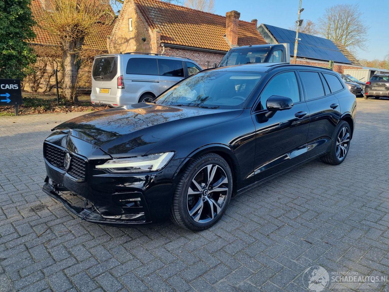 Volvo V-60 B4 Plus Dark Aut Pano Stoelver Led