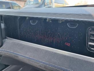 Volkswagen Passat 1.5 TSI DSG R-Line Pano Stoelverw Led picture 16