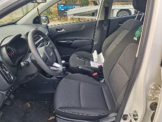 Kia Picanto 1.0 DPi ComfortL Airco picture 14