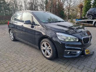 Damaged car BMW 2-serie 225xe Active Tourer Pano Navi Led 2015/12