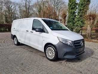 krockskadad bil bedrijf Mercedes Vito PRO 116 CDI Aut. L3 Navi Stoelverw. 2024/9