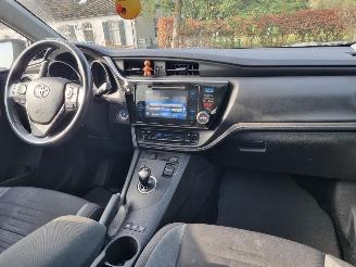 Toyota Auris Touring Sports 1.8 Hybrid Freestyle Pano Navi picture 15