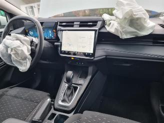 Ford Puma 1.0 Ecob Hybr Aut. Navi Stoelverw. picture 13