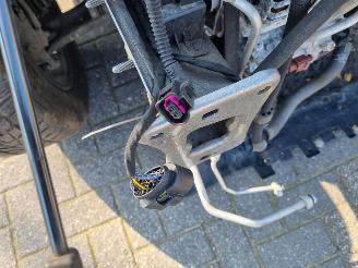 Volkswagen Tiguan 2.0 TDI 110KW Aut. Pano Navi Stoelverw picture 11