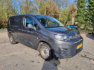 skadebil bedrijf Citroën Berlingo XL 1.6 BlueHDi 100 Airco 2019/4