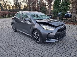 Schadeauto Toyota Yaris 1.5 l-VVT-i Led Airco 2024/1