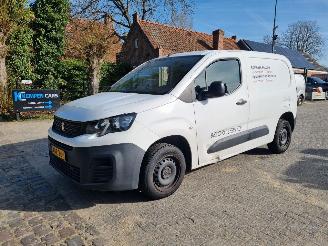 krockskadad bil bedrijf Peugeot Partner 1.5 BlueHDI Airco 2020/4