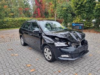 Voiture accidenté Skoda Fabia 1.0 TSI DSG 70KW 2022/7
