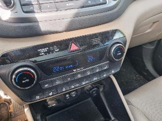 Hyundai Tucson 1.6 T-GDI AWD Aut. Pano Navi Led Stoelverw picture 19