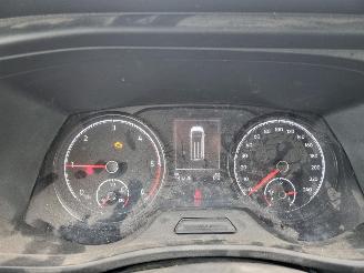 Volkswagen Transporter 2.0 TDI 81KW L2 Airco picture 15