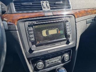 Skoda Superb 1.6 TDI DSG Aut Pano Stoelverw. picture 17