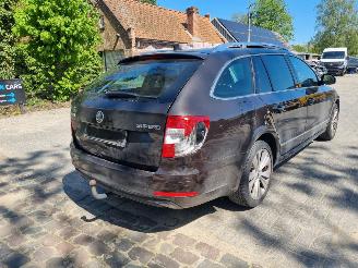 Skoda Superb 1.6 TDI DSG Aut Pano Stoelverw. picture 3