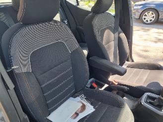 Dacia Sandero TCe 90 Automaat Navi Airco Camera picture 14