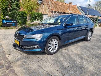 Schadeauto Skoda Superb 1.5 TSI Bussines Navi Stoelverw. 2022/5