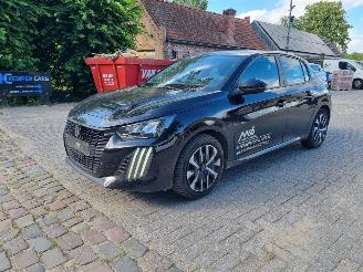 Voiture accidenté Peugeot 208 Puretech 100 Airco 2024/6