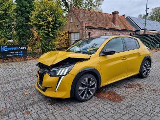 krockskadad bil auto Peugeot 208 GT-Line PureTech 100 Pano Led 2020/4