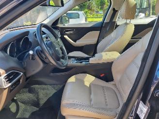 Jaguar F-Pace 20d Aut. AWD Prestige Pano picture 13