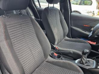 Peugeot 208 1.2 Puretech Airco Navi picture 11