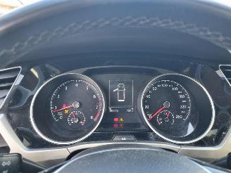 Volkswagen Touran 1.5 TSI 7 Pers Pano picture 16