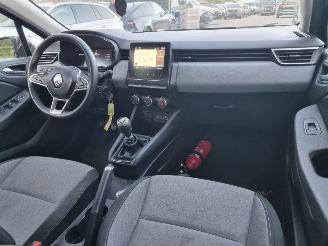 Renault Clio 1.0 TCE 90 Airco Navi picture 10