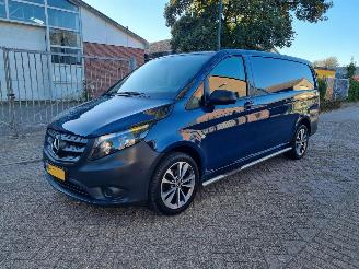 skadebil auto Mercedes Vito 114 CDI Aut Lang Navi Camera 2022/1
