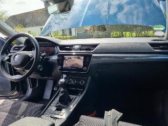 Skoda Superb 1.5 TSI Bussines Navi Stoelverw. picture 14