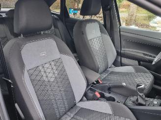 Volkswagen Taigo Rline 1.0 TSI Led Stoelverw picture 17