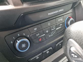 Ford Transit Connect 1.5 TDCI Aut L2 Navi Stoelverw. picture 17