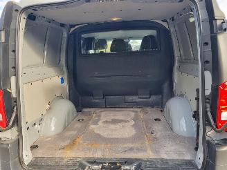 Mercedes Vito 114 CDI Aut. Dubbelcabine picture 9