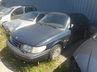 Coche siniestrado Saab 900  1997/1