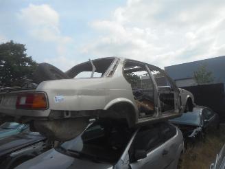Coche siniestrado BMW 7-serie 732i  e23 1982/1