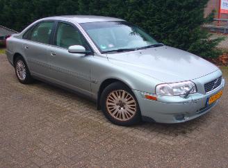 krockskadad bil auto Volvo S-80 2.5t 2003/7