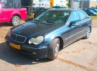 Auto incidentate Mercedes C-klasse 200 cdi 2000/9