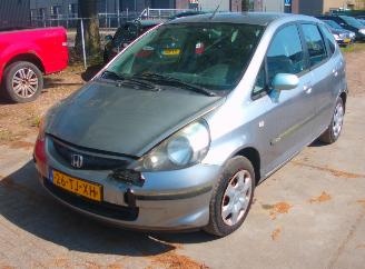 skadebil auto Honda Jazz  2006/9