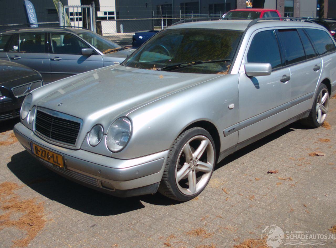 Mercedes E-klasse 240 classic