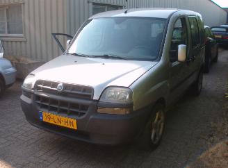 Vaurioauto  passenger cars Fiat Doblo  2003/1