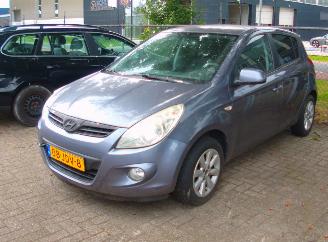 Hyundai I-20  picture 2
