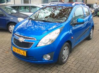 damaged passenger cars Chevrolet Spark  2011/1